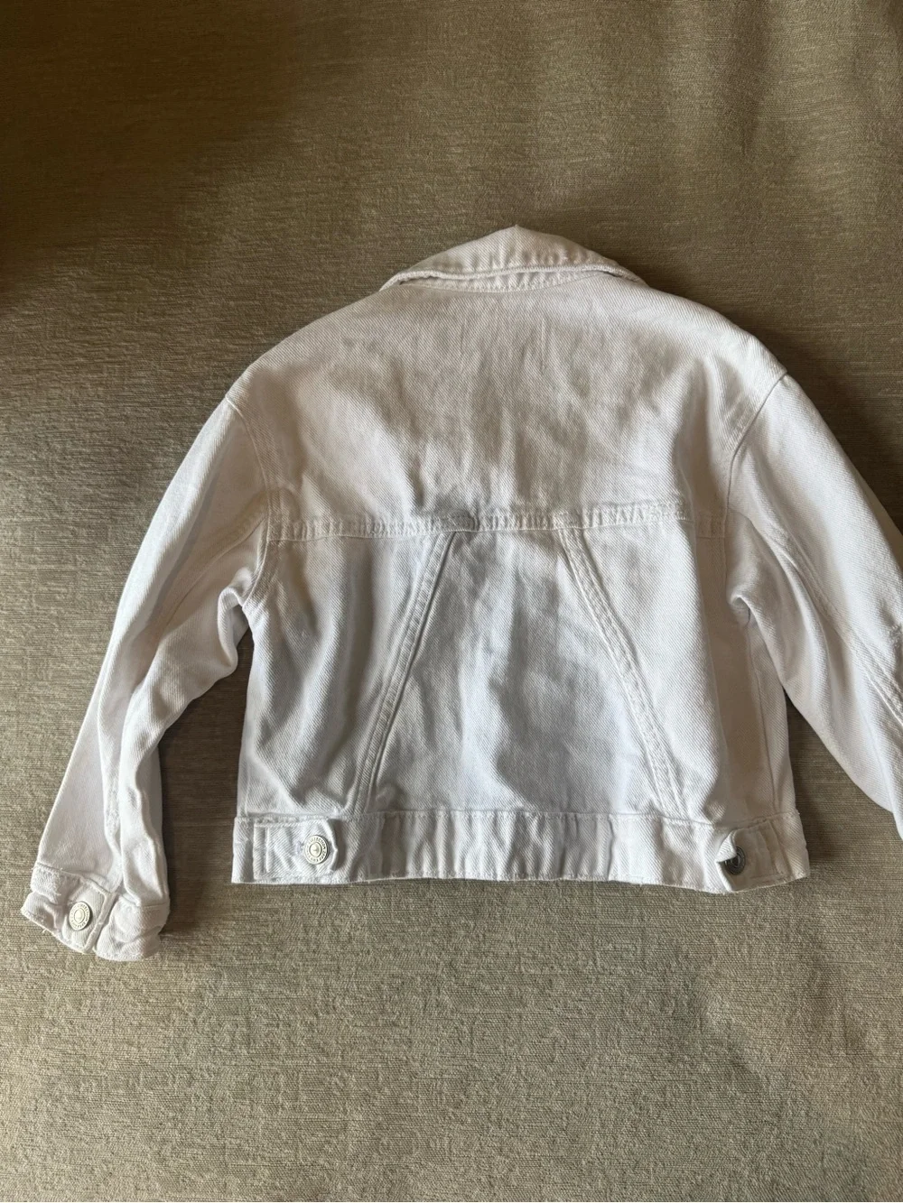 ZARA Girls White Distressed Denim Jacket Size 6 Cropped Jean Jacket